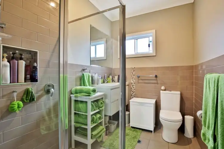 115 Greenwell Point Road, Worrigee NSW 2540