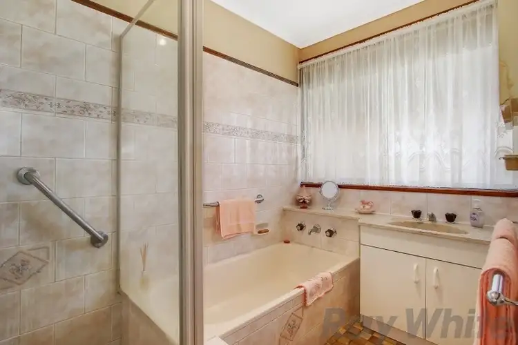 Sixth view of Homely house listing, 18 Conmurra Way, Springdale Heights NSW 2641