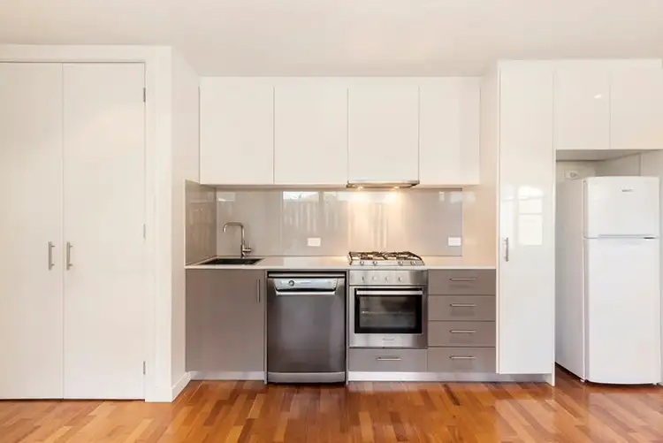 Second view of Homely apartment listing, 5/43 Rosstown Road, Carnegie VIC 3163