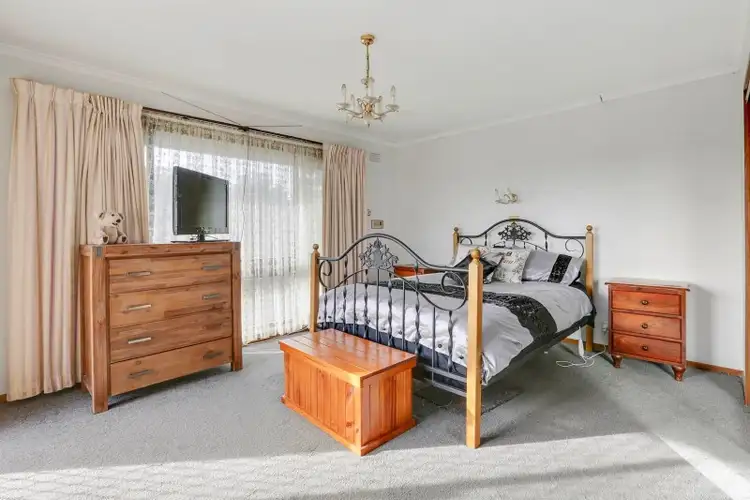 Seventh view of Homely house listing, 5 Bambra Court, Grovedale VIC 3216