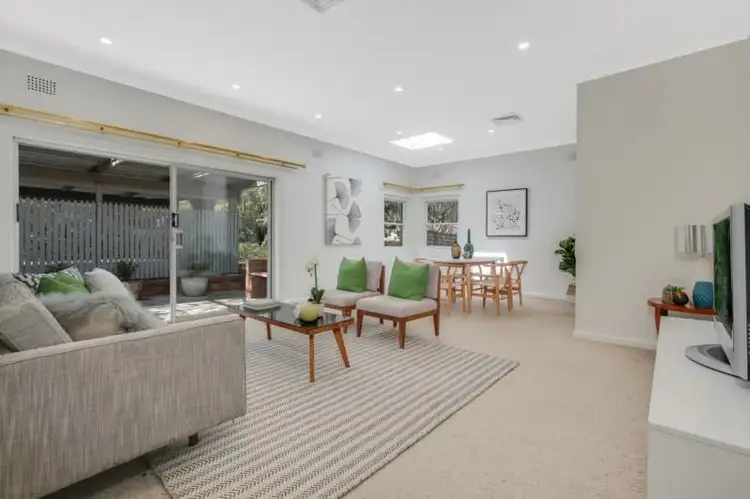 10 Kingslangley Road, Greenwich NSW 2065
