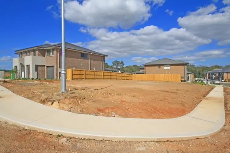 7 Nash Street, Bardia NSW 2565