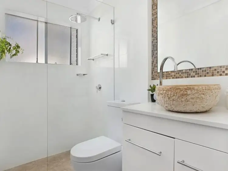 Fifth view of Homely apartment listing, 4/11 Westminster Avenue, Dee Why NSW 2099