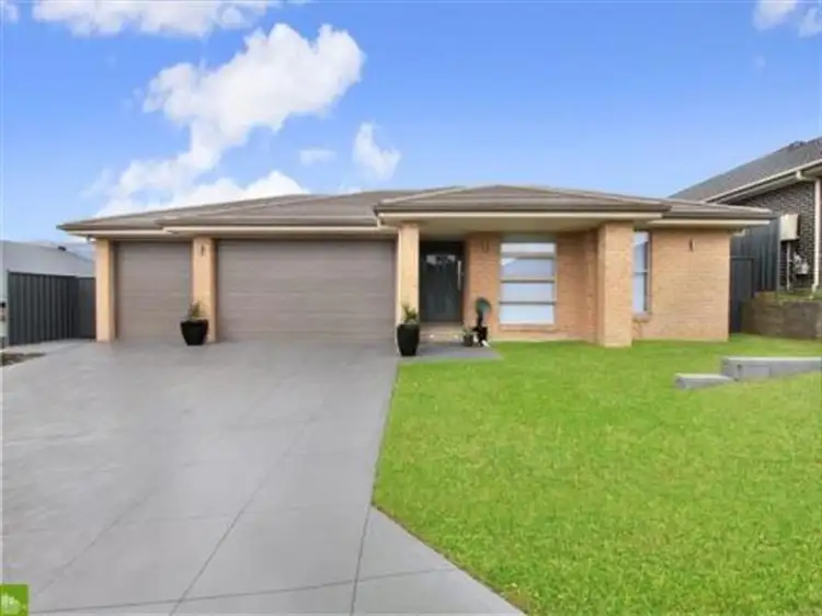 15 Siltstone Avenue, Horsley NSW 2530
