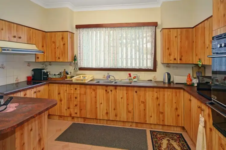 Fourth view of Homely house listing, 27 Fairymeadow Parkway, Primbee NSW 2502