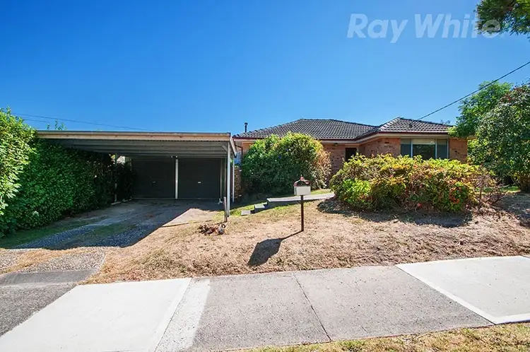 13 LARBERT Road, Mooroolbark VIC 3138