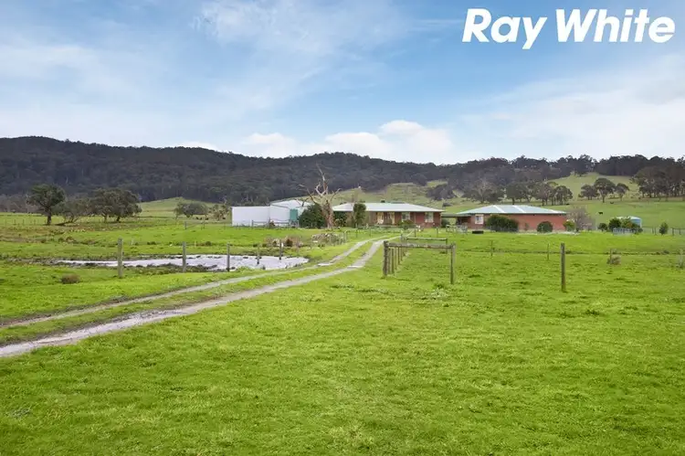 155 Sanders Road, Garfield VIC 3814
