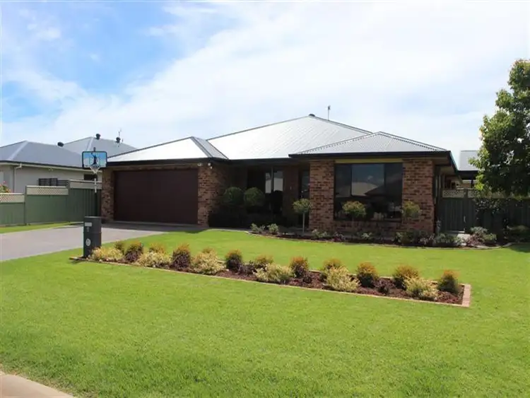 Main view of Homely house listing, 8 Holmwood Drive, Dubbo NSW 2830