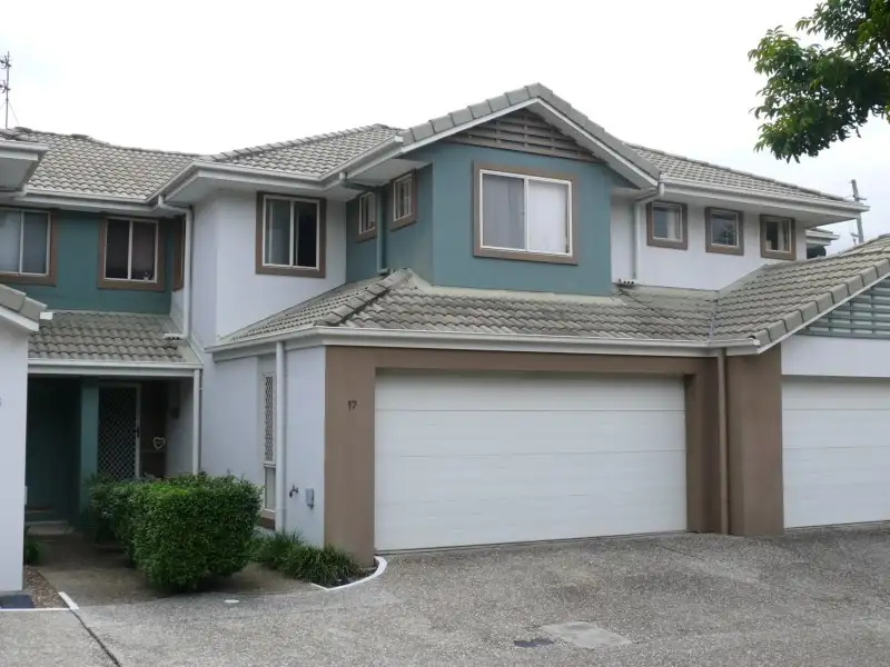 Main view of Homely townhouse listing, 17/1-3 Carnarvon Court, Oxenford QLD 4210