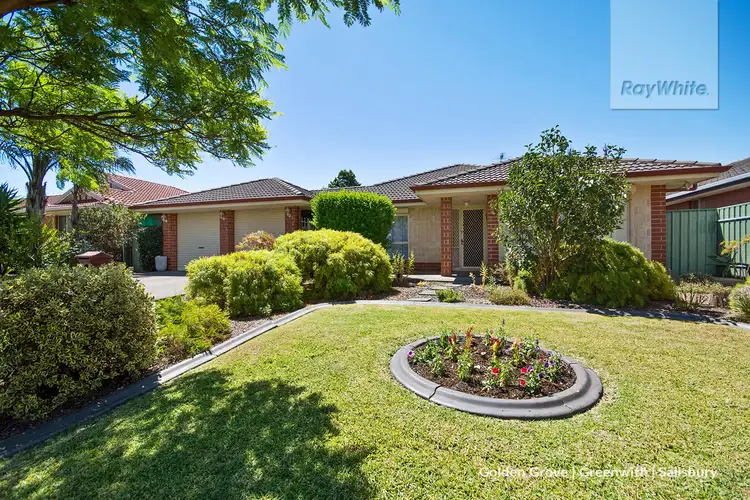 15 Lakeside Drive, Paralowie SA 5108