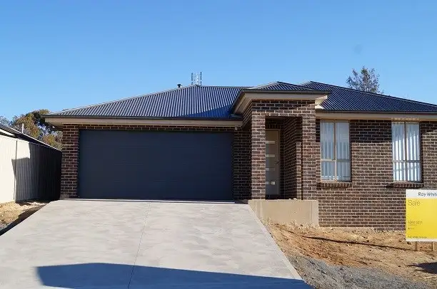 Main view of Homely house listing, Dw 1/33 Emmaville Street, Orange NSW 2800