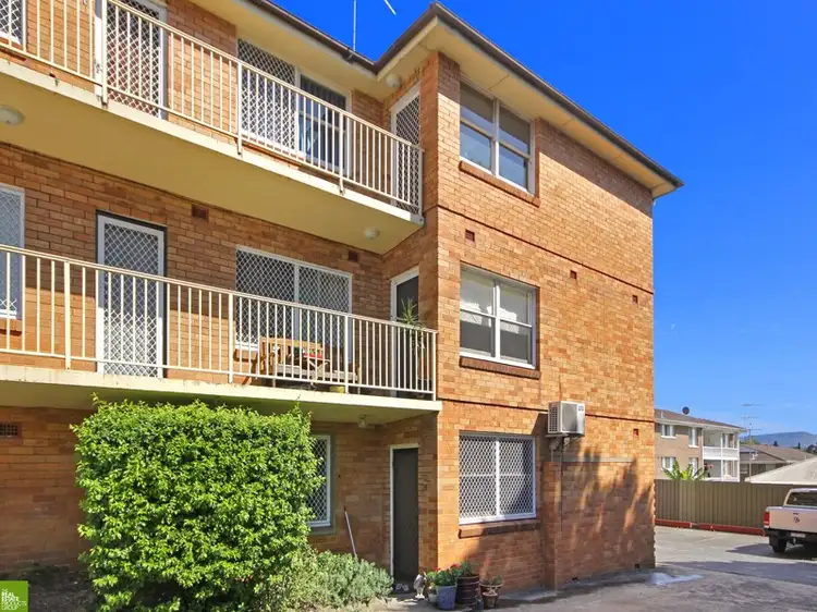 1/40 Bridge Street, Coniston NSW 2500