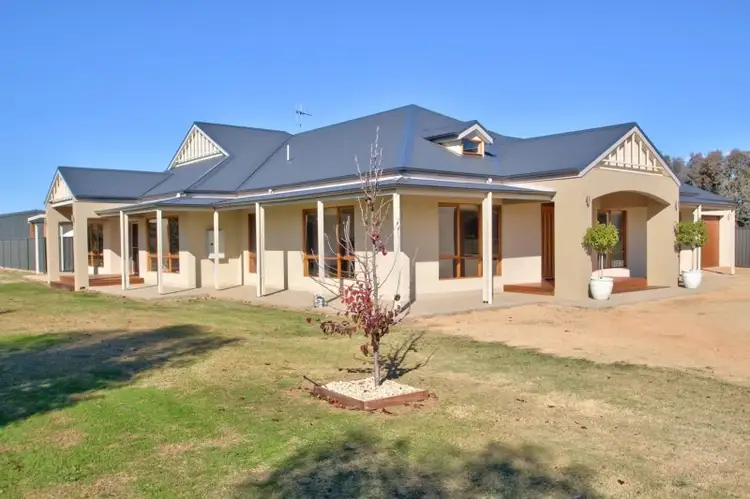 7 Franks Road, Barooga NSW 3644