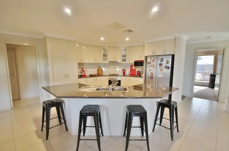 Second view of Homely house listing, 7 Jordan Place, Young NSW 2594