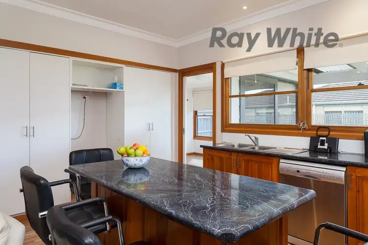 Fifth view of Homely house listing, 2/32 Eramosa Road East, Somerville VIC 3912