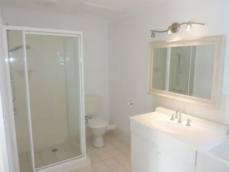 Sixth view of Homely unit listing, 4/3 Proud Street, Labrador QLD 4215