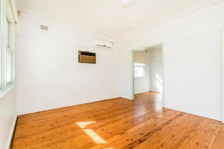 Seventh view of Homely house listing, 18 Lincoln Drive, Cambridge Park NSW 2747