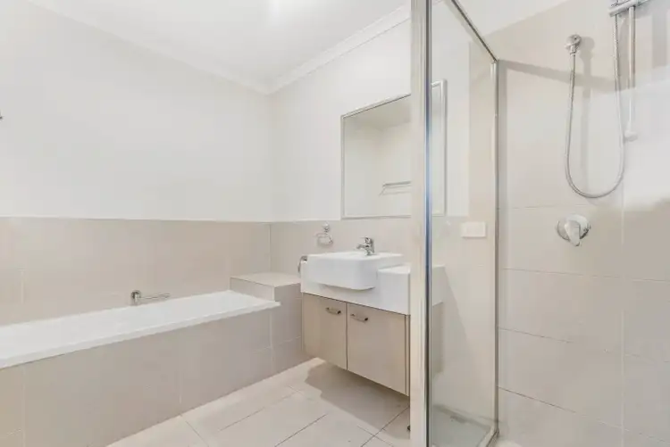 Fifth view of Homely house listing, 2/23 Bilenda Close, Beerwah QLD 4519