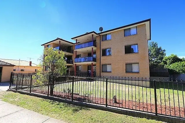 Main view of Homely unit listing, 8/7-9 Chertsey Avenue, Bankstown NSW 2200