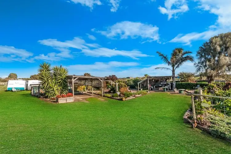 Seventh view of Homely house listing, 33 Stauntons Lane, Koroit VIC 3282