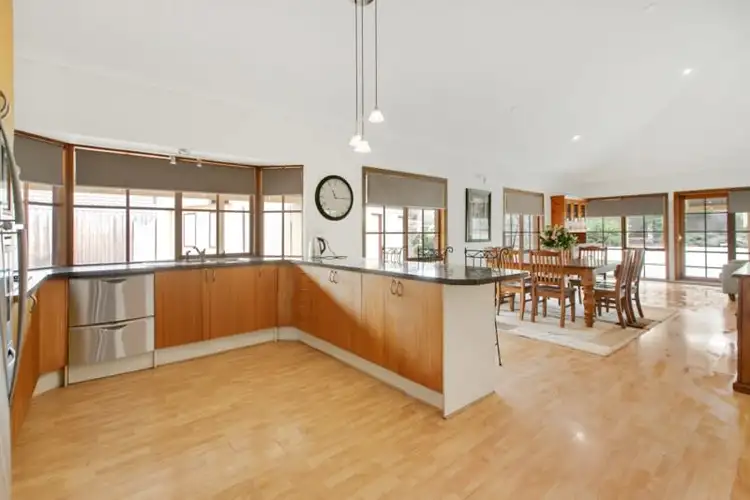 Sixth view of Homely house listing, 7 Stud Court, Skye VIC 3977