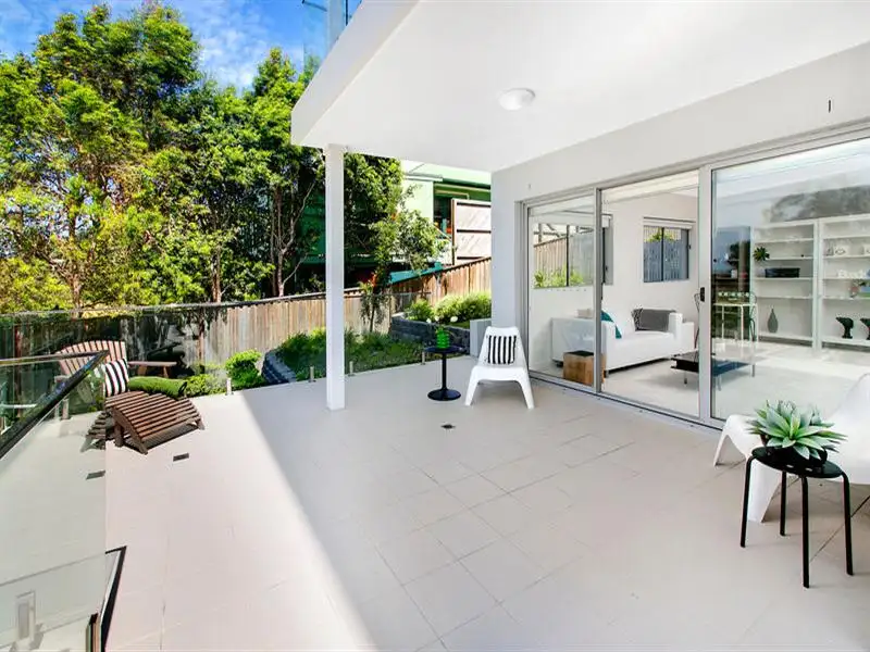 Main view of Homely unit listing, 2/56A Park Street, Narrabeen NSW 2101