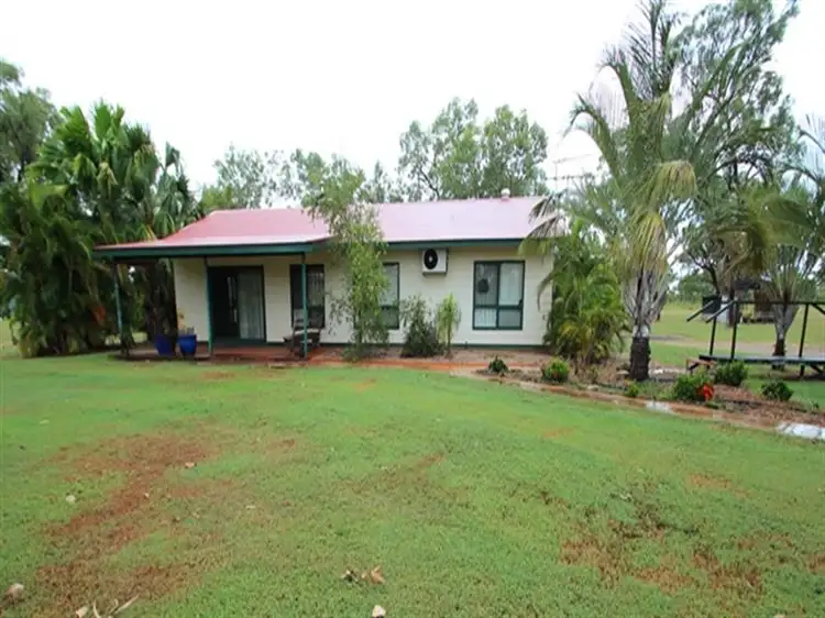 76 Hall Road, Katherine NT 850