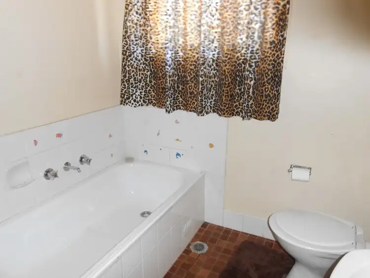 Seventh view of Homely house listing, 4 Flemming Crescent, Tamworth NSW 2340