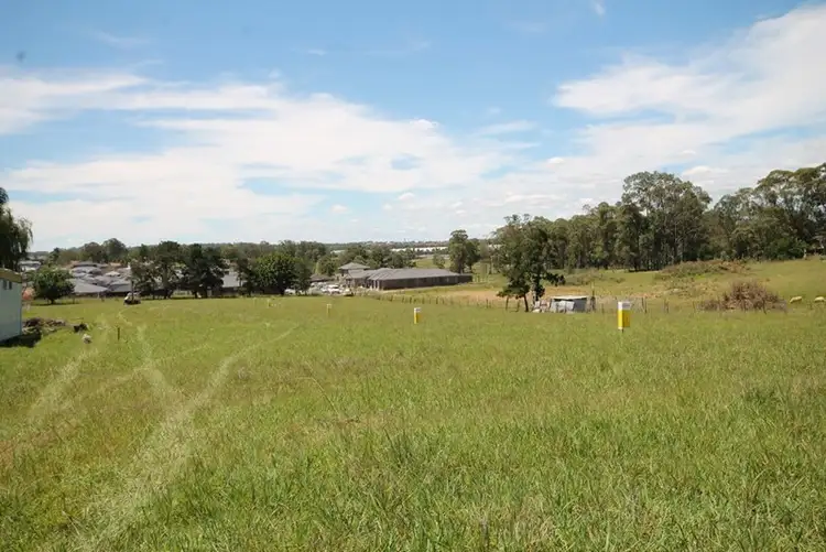 55 Fifteenth Avenue, Middleton Grange NSW 2171