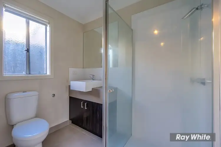 Fifth view of Homely house listing, 2/10 FLOWER GUM Crescent, Tarneit VIC 3029