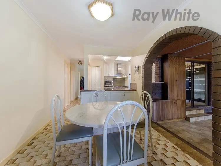 Seventh view of Homely house listing, 10 Coliban Court, St Albans VIC 3021