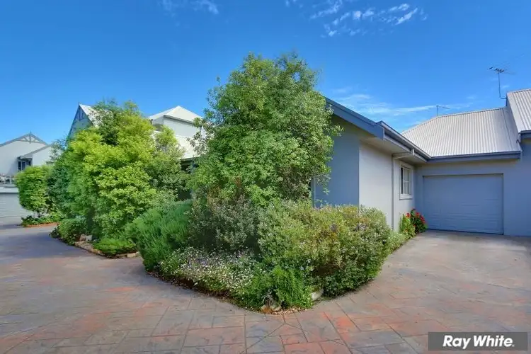 Second view of Homely unit listing, 2/44 Queen Street, Mornington VIC 3931