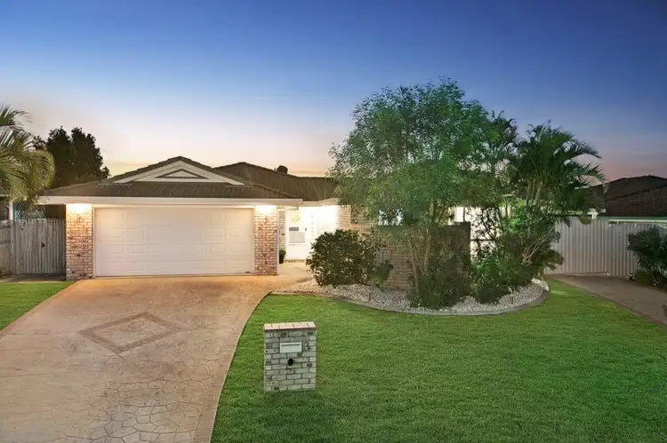 Second view of Homely house listing, 3 Goodenia Court, Birkdale QLD 4159