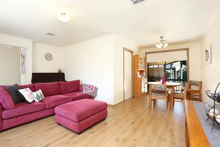 Sixth view of Homely house listing, 10 Gathray Court, Roxburgh Park VIC 3064