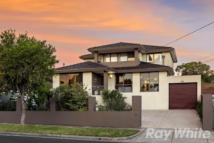 46 Snowdon Drive, Cheltenham VIC 3192