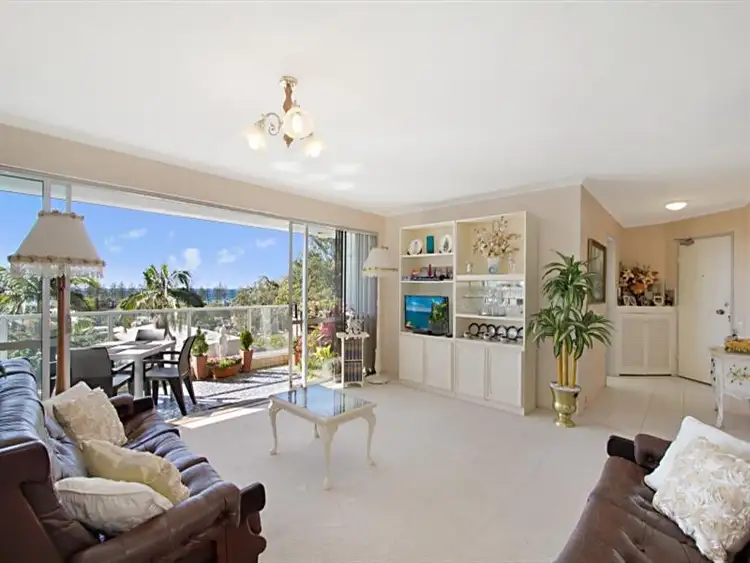Main view of Homely unit listing, 4/1 Hill Avenue, Burleigh Heads QLD 4220