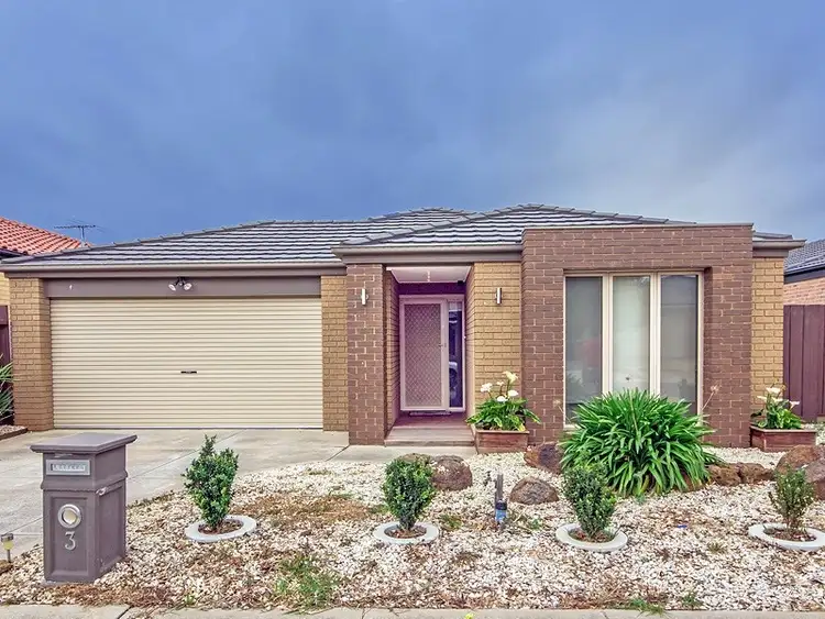 Second view of Homely house listing, 3 Swinburne Court, Truganina VIC 3029
