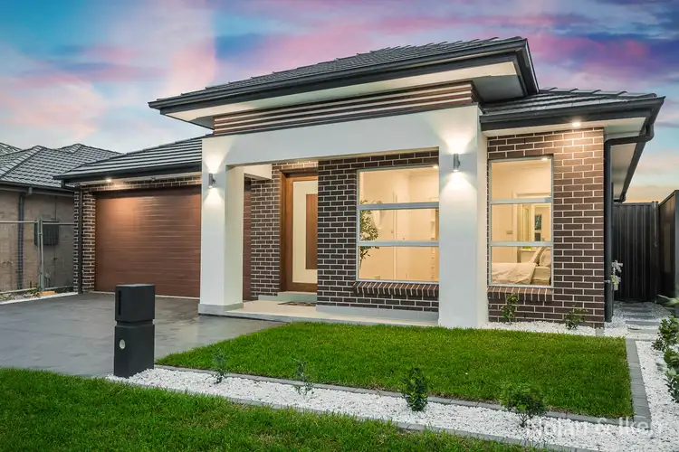 8 McAlister Parade, Marsden Park NSW 2765