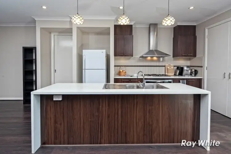 Sixth view of Homely house listing, 8 Lemon Grove, Cranbourne West VIC 3977