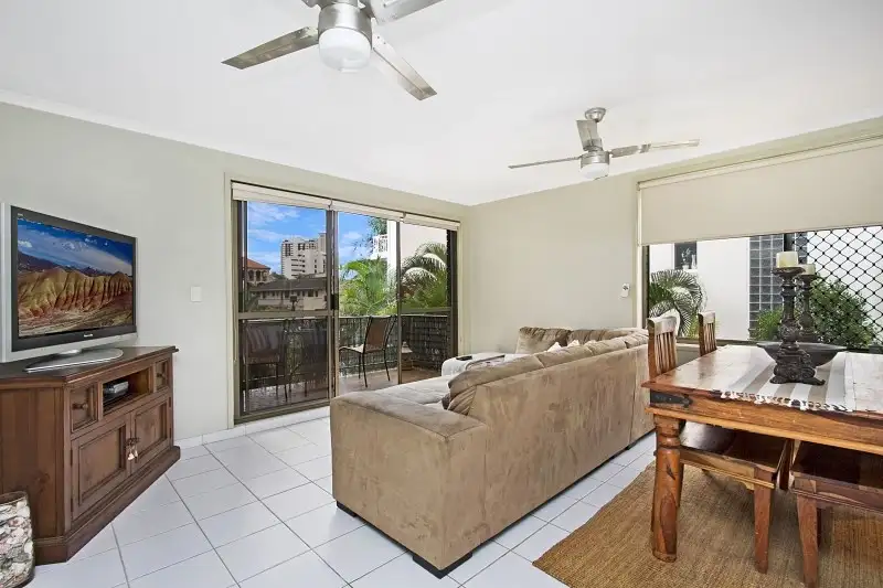 Main view of Homely unit listing, 4 'Cascade Lodge' 16 Rosewood Avenue, Broadbeach QLD 4218