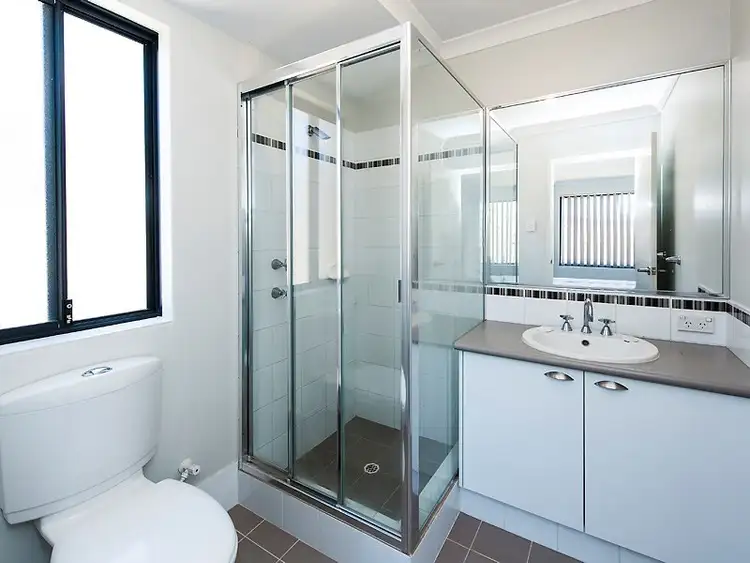 Sixth view of Homely house listing, 10 Elsinge Link, Baldivis WA 6171