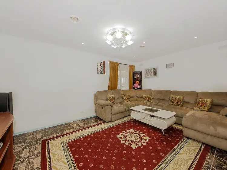 Second view of Homely house listing, 18 Fairfax Circuit, Albanvale VIC 3021