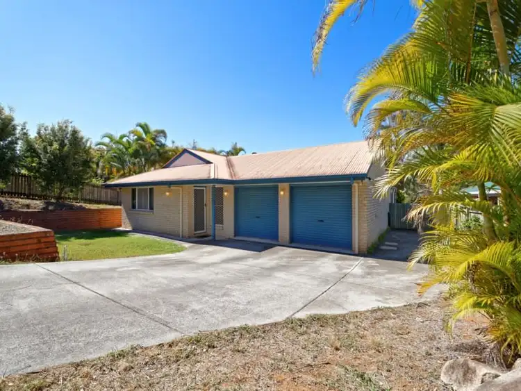 15 Boronia Outlook, Narangba QLD 4504