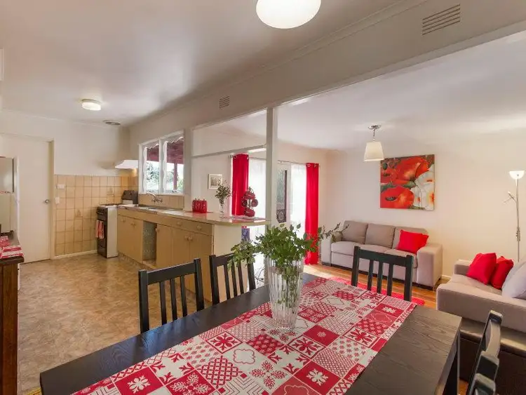 Third view of Homely house listing, 2 Kanya Court, Frankston VIC 3199