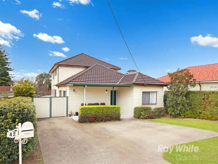 42 Eustace Street, Fairfield Heights NSW 2165