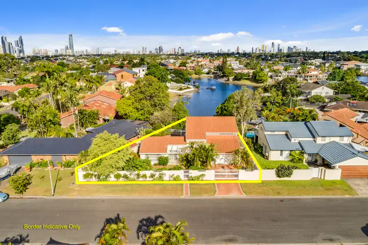 5 Village Low Road, Benowa Waters QLD 4217