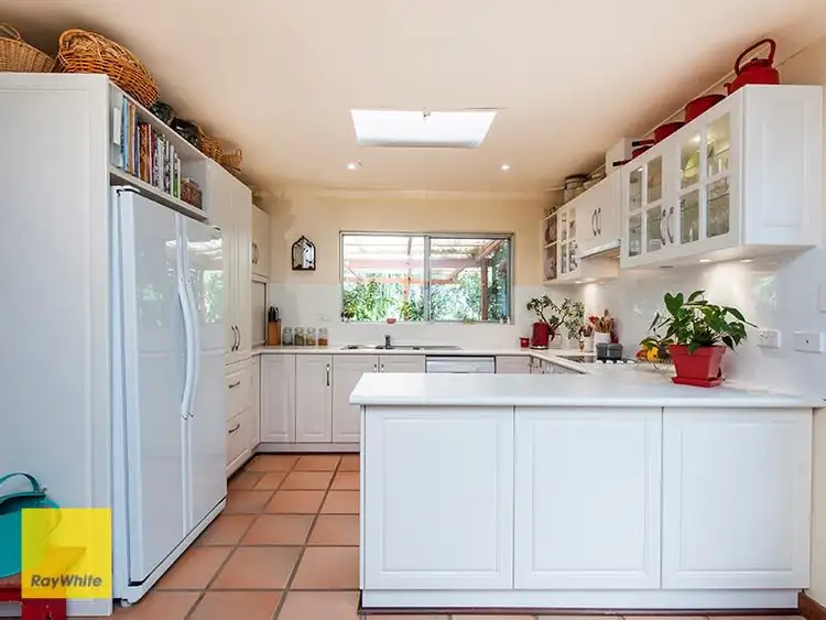 Sixth view of Homely house listing, 8 Silver Road, Lesmurdie WA 6076