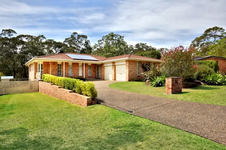 11 Paruna Place, North Nowra NSW 2541