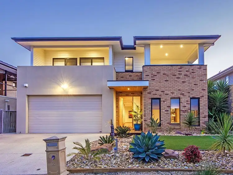 2 Mayflower Mews, Sanctuary Lakes VIC 3030
