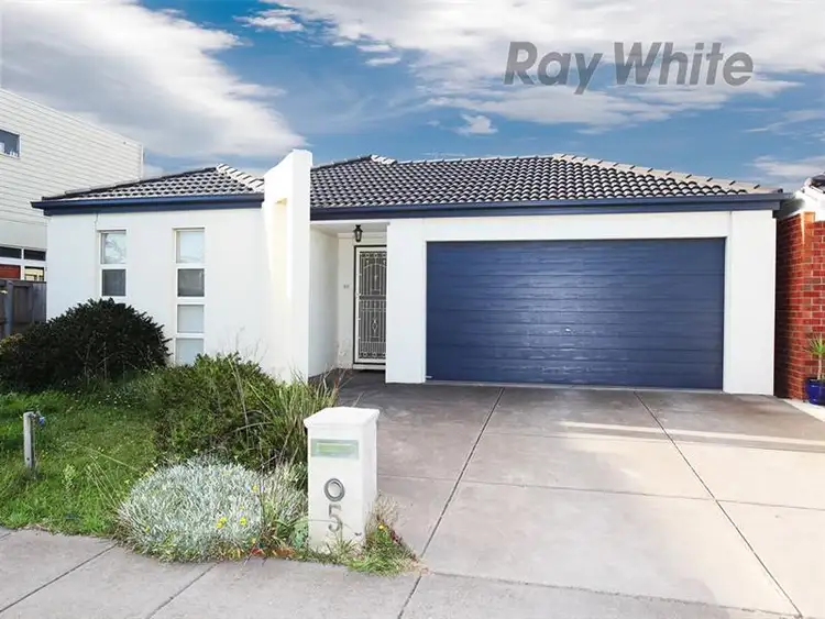 5 Windsong Way, Point Cook VIC 3030